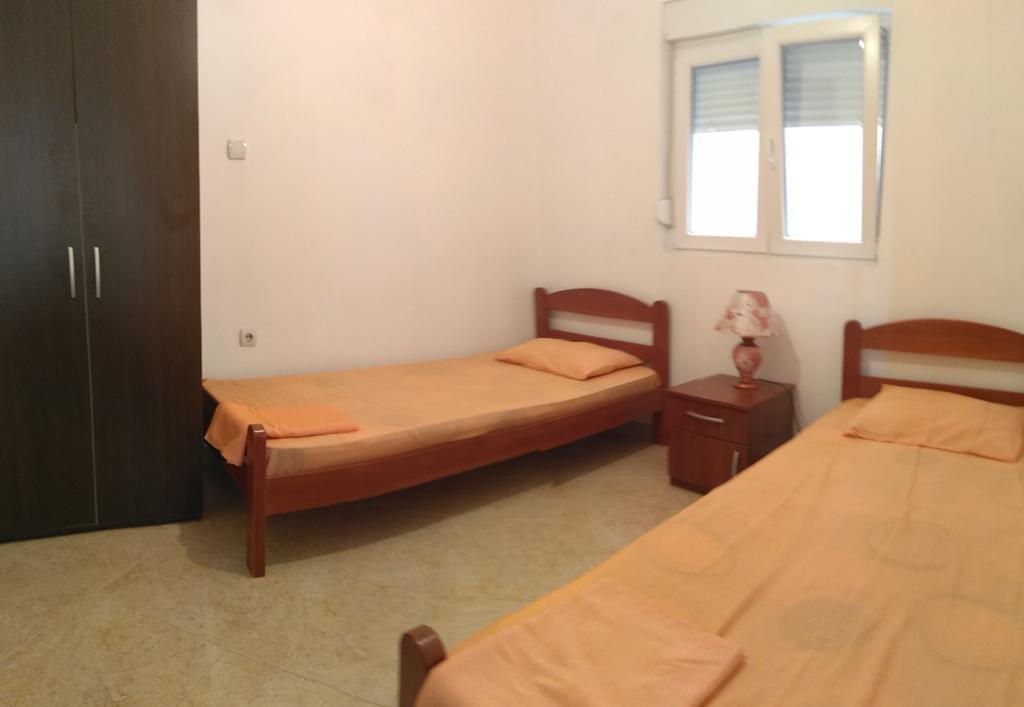 Apartmani Vujicic Бар Экстерьер фото